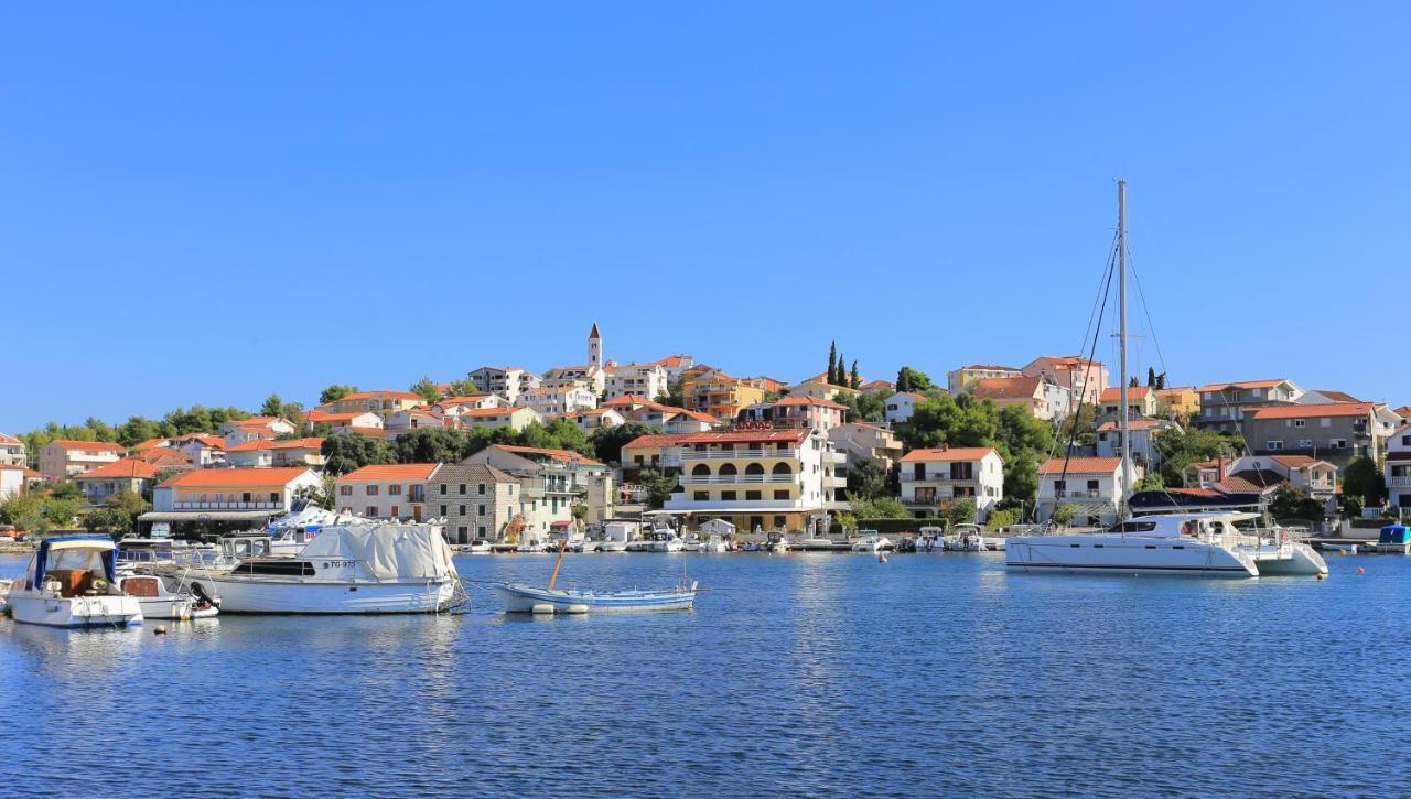 Apartments With A Parking Space Seget Vranjica, Trogir - 8507 Экстерьер фото